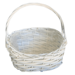 ● Cesta de Mimbre blanca. || Medidas: 33 x 24 x 10-18.5 cm.