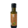El vinagre es conocido por sus grandes propiedades antioxidantes. Éstas ayudan a eliminar los residuos del organismo que no necesitamos, gracias a su efecto depurativo y revitalizante. El vinagre posee también propiedades antibacterianas y digestivas. Consumir vinagre en las comidas, mejora la digestión de los platos pesados, ayuda a regular la presencia de glucosa en sangre y de esta manera, ayuda también a regular la generación de acumulaciones de grasa. Combina nuestros vinagres con el Aceite de Oliva Virgen Extra Esencia Andalusí y crea unos platos con el sabor más auténtico. Prueba nuestros distintos tipos de Vinagres Caseros en botella de cristal 250 ml: Vinagre Balsámico 250 ml: es un vinagre rico y amargo, aromático y cremoso. Está envejecido en barriles de madera de la manera tradicional. Es ideal para aderezar y aliñar ensaladas. Vinagre Frambuesa 250 ml: este innovador vinagre de frambuesa, se elabora con frambuesas seleccionadas por su alta calidad, sin colorantes ni conservantes añadidos, de esta manera conseguimos que sea la mejor opción para dar un toque diferente a gran variedad de platos de una forma sana y nutritiva. Vinagre Vino Envejecido 250 ml: es un vinagre rico en vitaminas y minerales esenciales para el cuerpo como hierro, potasio y vitamina C. De sabor consistente y duradero en boca. El vinagre de vino tinto es bajo en calorías y no contiene grasa, por lo que es ideal para usarlo en vinagretas y darle un toque diferente a las ensaladas. Es ideal también para todo tipo de aliños. Vinagre Vino Blanco 250 ml: este vinagre cuenta con numerosos beneficios, entre ellos es antioxidante, reduce los niveles de glucosa en sangre, ayuda a la absorción de minerales (como el calcio) y tiene propiedades antimicrobianas. Es además, uno de los mejores productos de limpieza natural. Este producto está producido y envasado en Jaén y te garantizamos al 100% que es un producto de España. Para conocer más sobre la opinión que tienen nuestros productos, puedes acceder al siguiente reportaje que nos ha dedicado la Web de Andalucía Información.